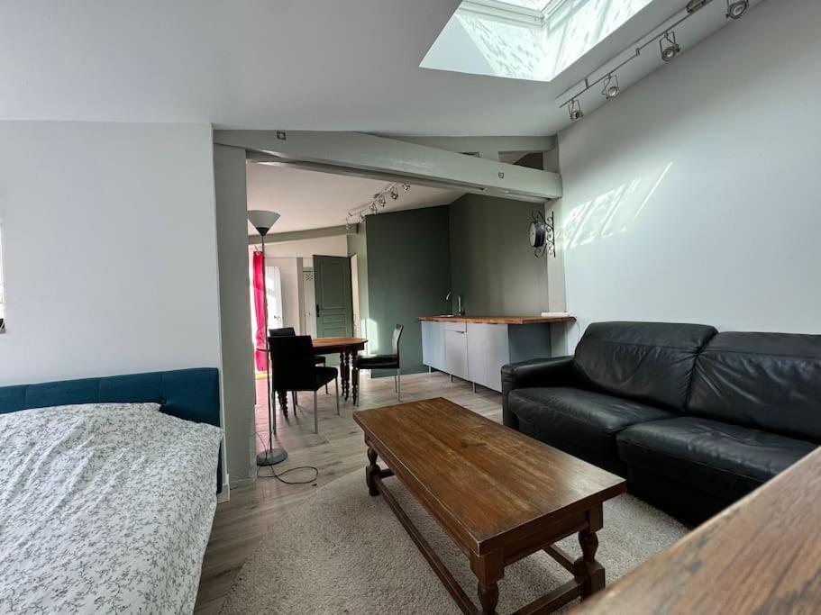 Petite Maison Independante Avec Parking Vétheuil 外观 照片